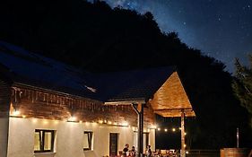 Artizan Chalet
